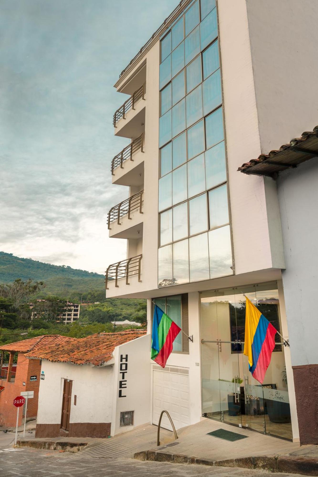 Hotel Puerto Bahia San Gil Ngoại thất bức ảnh
