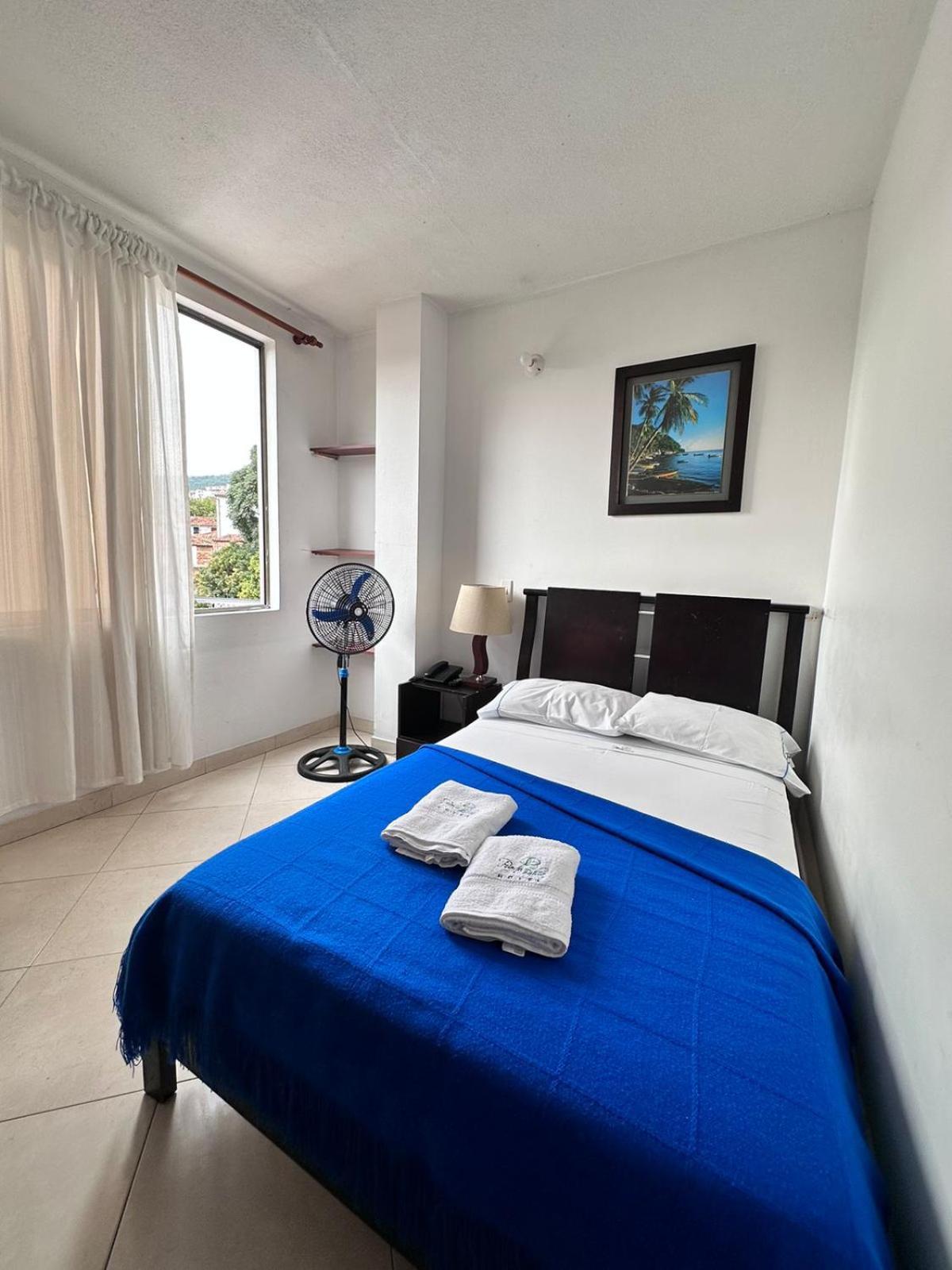 Hotel Puerto Bahia San Gil Ngoại thất bức ảnh