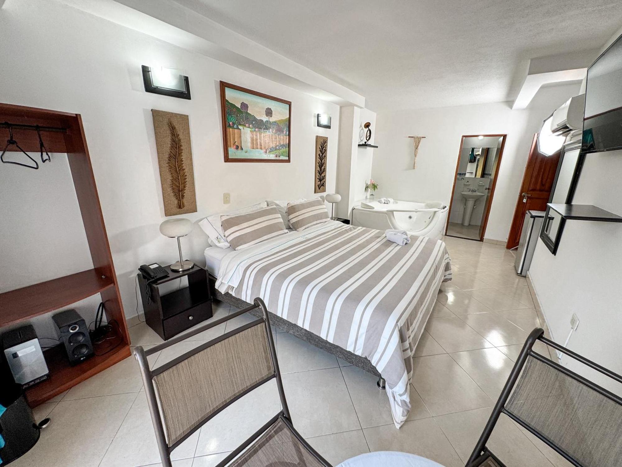 Hotel Puerto Bahia San Gil Ngoại thất bức ảnh