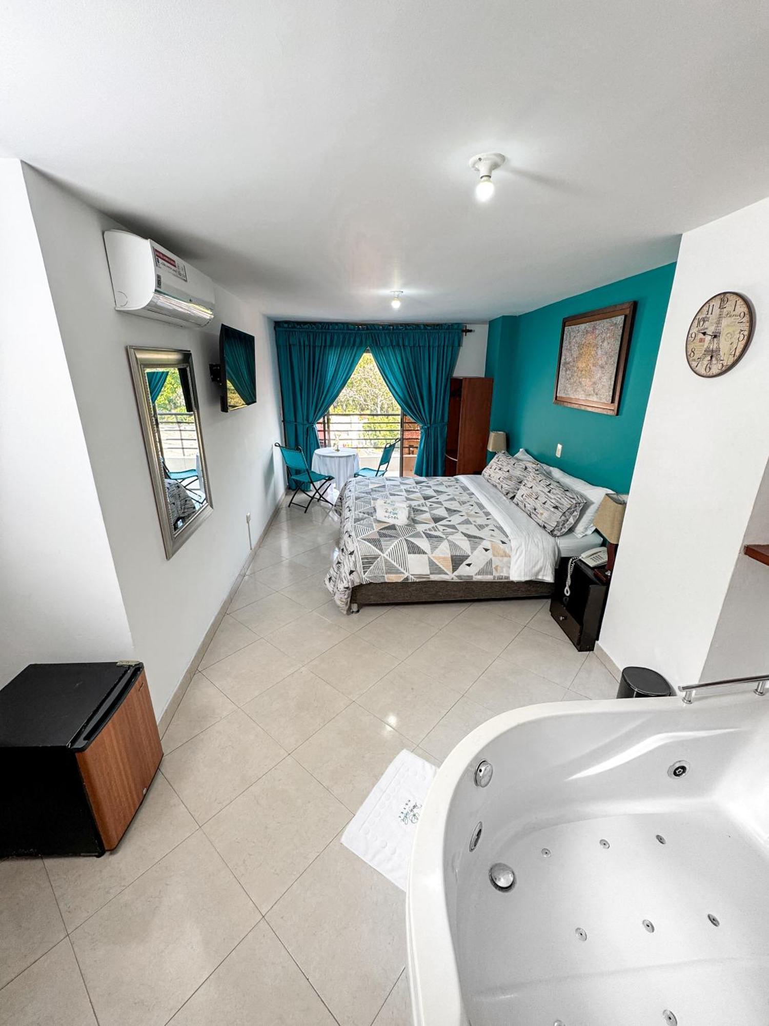 Hotel Puerto Bahia San Gil Ngoại thất bức ảnh