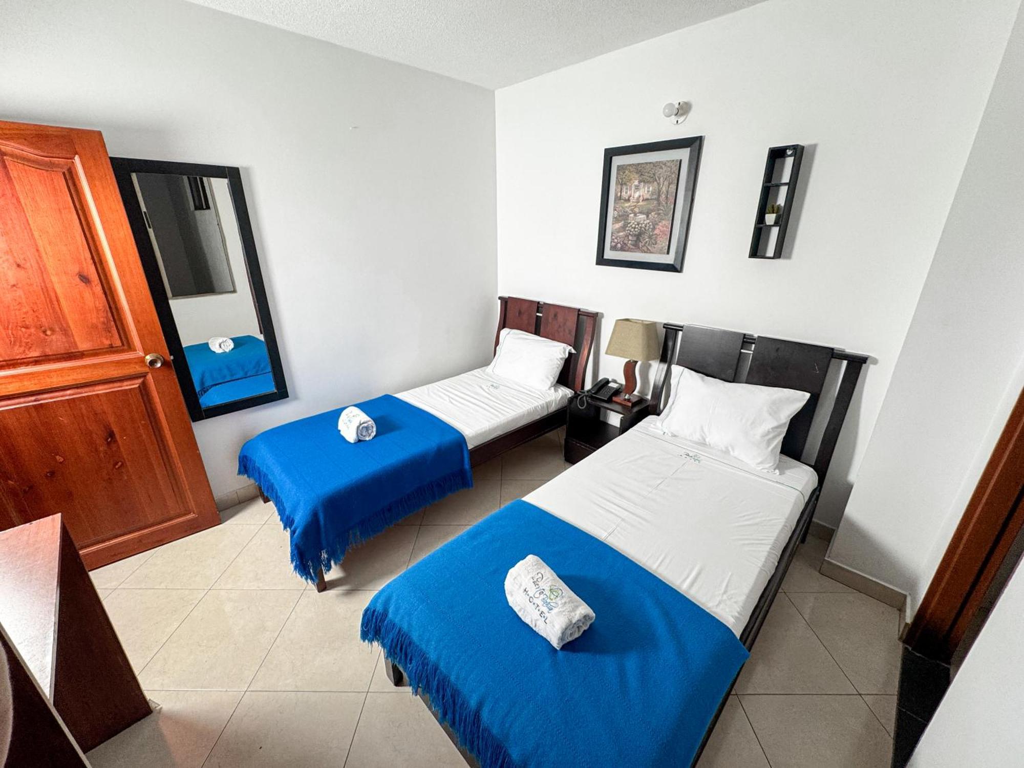 Hotel Puerto Bahia San Gil Ngoại thất bức ảnh